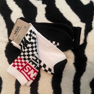 Vans Men's Checkered Black, White, and Red Socks